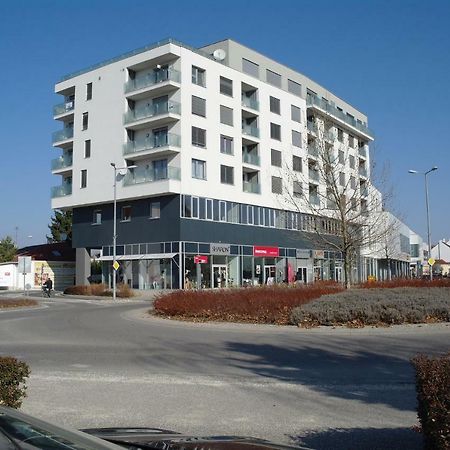 Apartman Centroom Piest'any Exterior photo